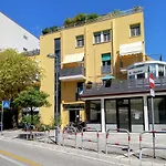 La Perla Di Maria Apartment *