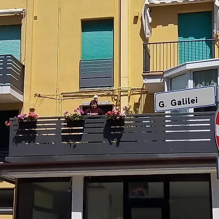 La Perla Di Maria Apartment *